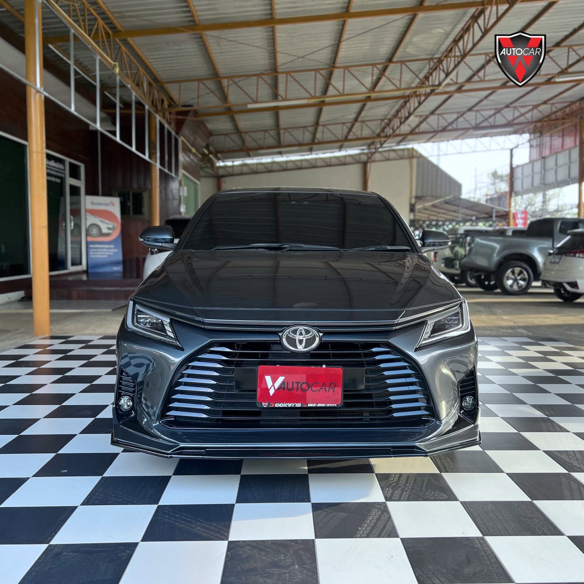 Toyota Yaris Ativ 1.2 Smart ปี 2023 สีเทาเข้ม รูปที่ 2