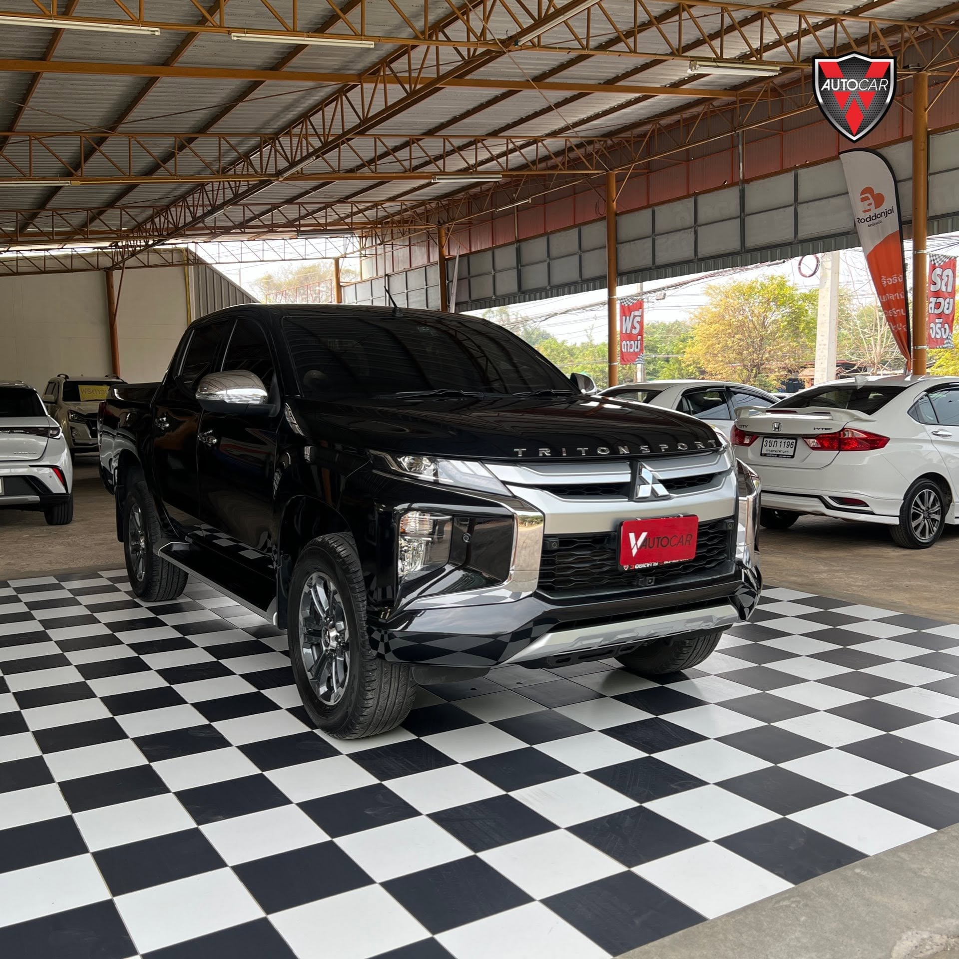 Mitsubishi Triton Sport Double Cab 2.4 ปี 2020 สีดำ รูปที่ 1