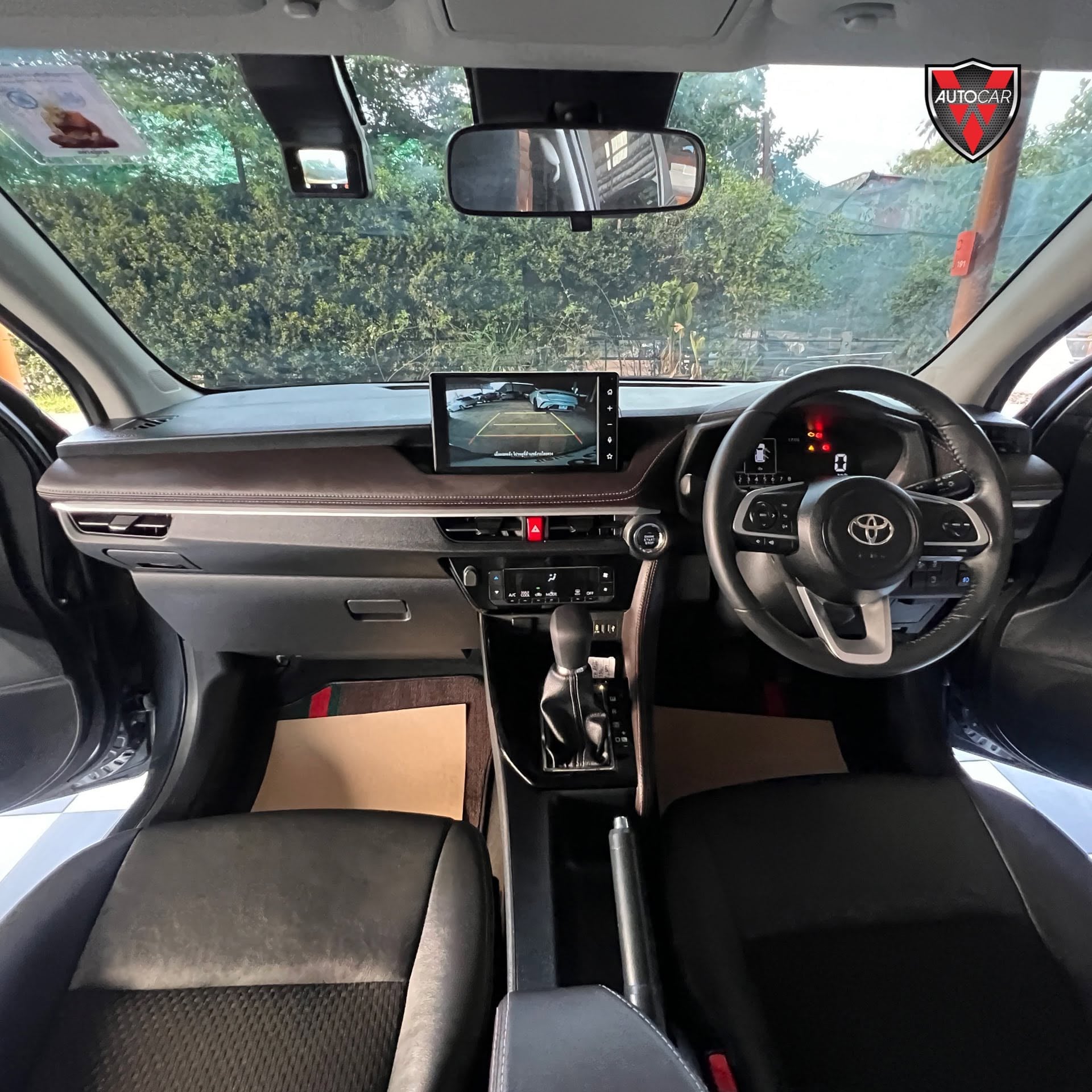 Toyota Yaris Ativ 1.2 Smart ปี 2023 สีเทาเข้ม รูปที่ 3